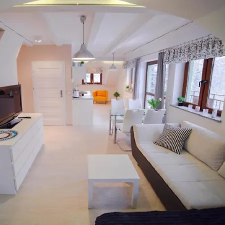 Wonder - Z Balkonami Przy Szlakach Turystycznych - Blisko Plac Zabaw I Boisko Do Gry *