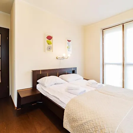 Wonder - Z Balkonami Przy Szlakach Turystycznych - Blisko Plac Zabaw I Boisko Do Gry كارباش